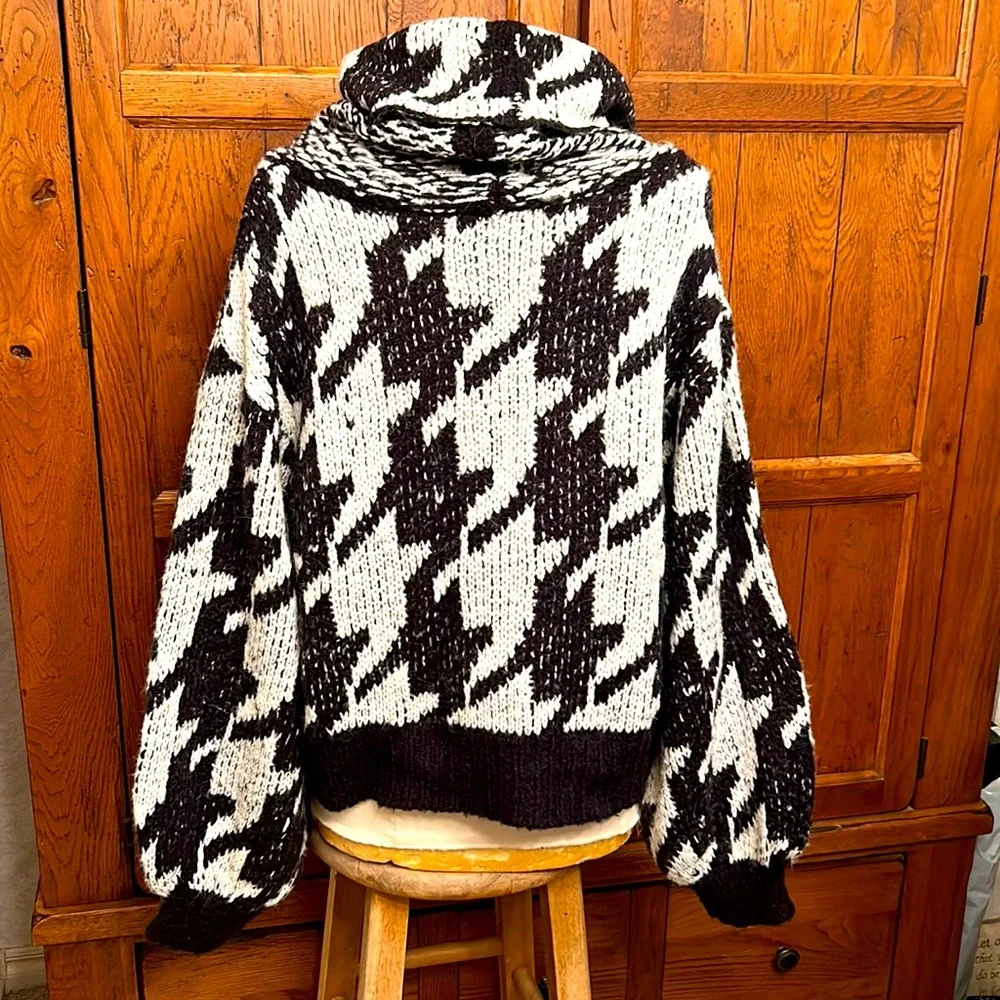 ELAN Houndstooth SWEATER Chunky Cowl Neck Balloon Slouch Sleeves Size MEDIUM - Picture 4 of 9